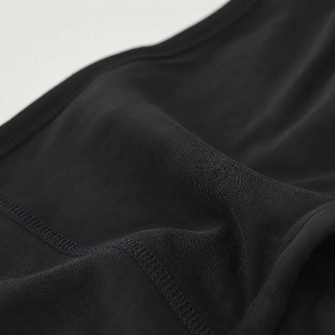 Zachte stof van het thermoshirt van dichtbij